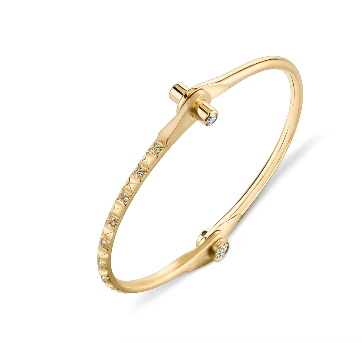 Pyramid Skinny Handcuff