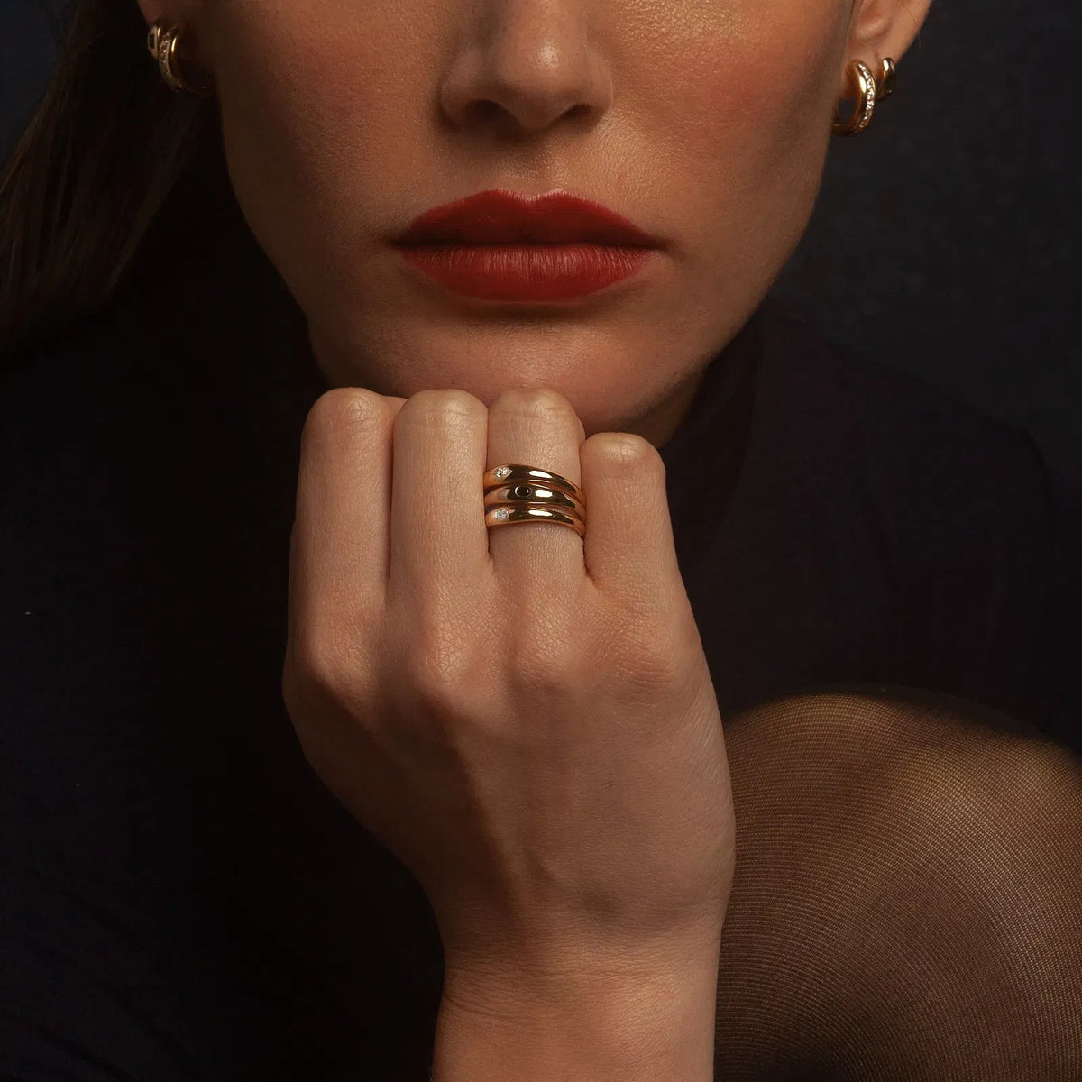 Uno Ring with Emerald Cut Diamond