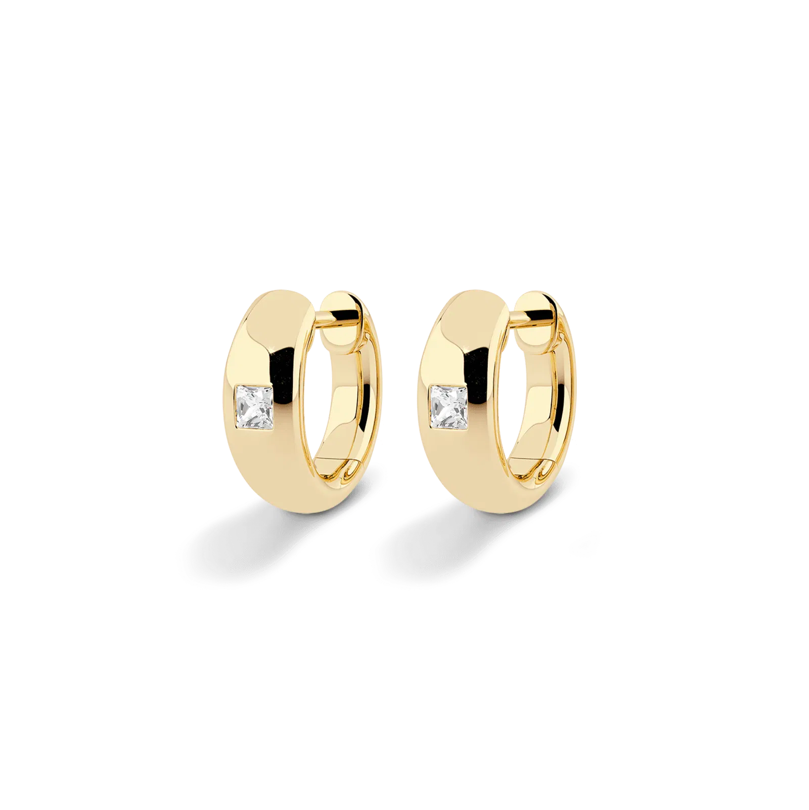 Uno Huggies with Princess Cut Diamond
