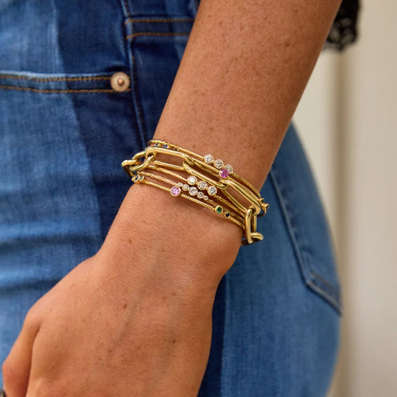 Five Diamond Hammered Bezel Bracelet - Yellow Gold