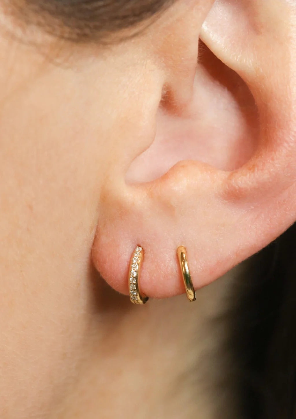 SINGLE Diamond Hinge Hoop