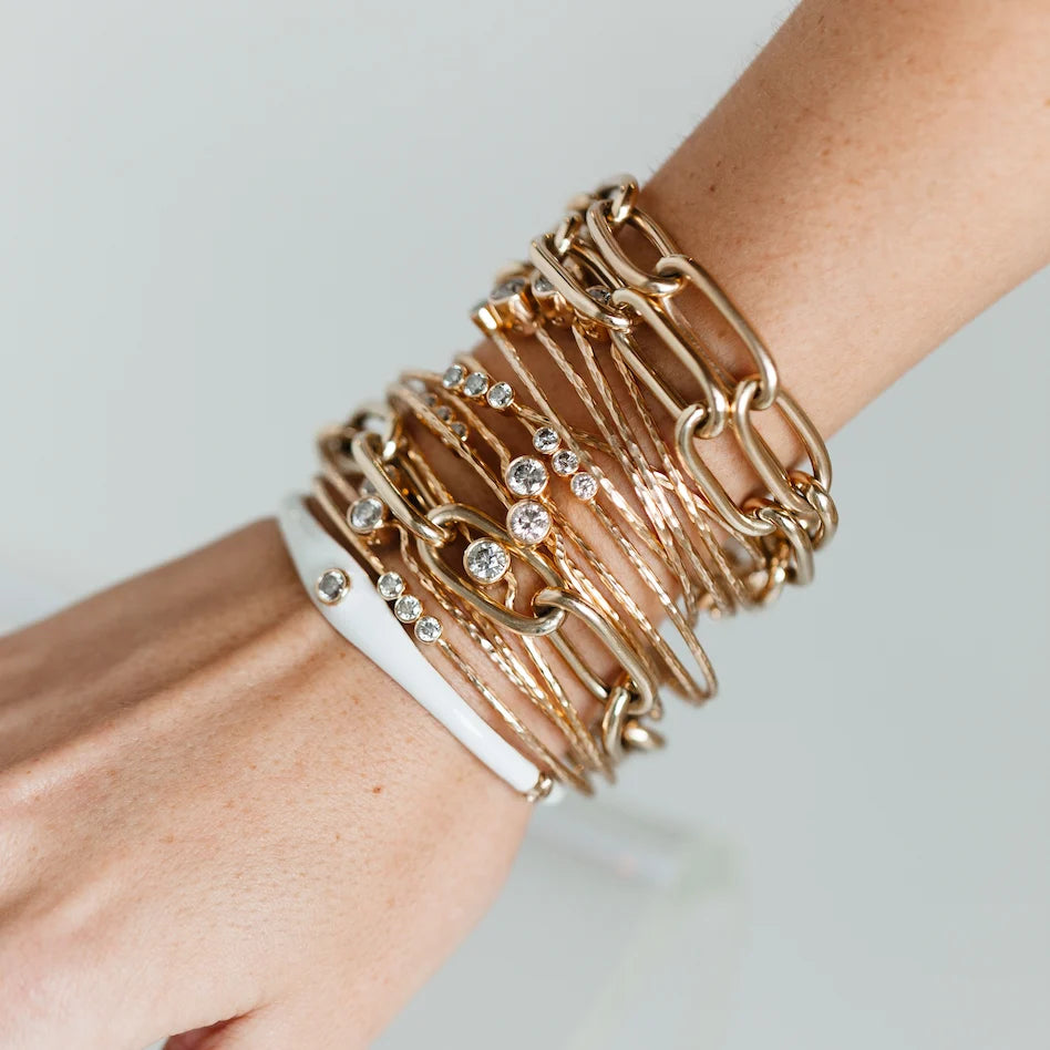 Three Diamond Hammered Bezel Bracelet - Yellow Gold