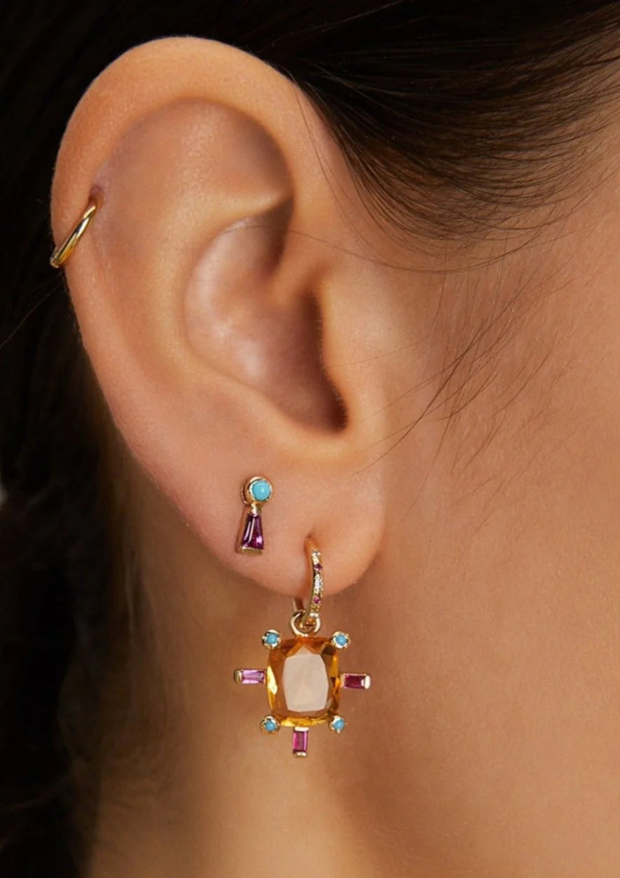 SINGLE The Garnet Keyhole Stud with Turquoise