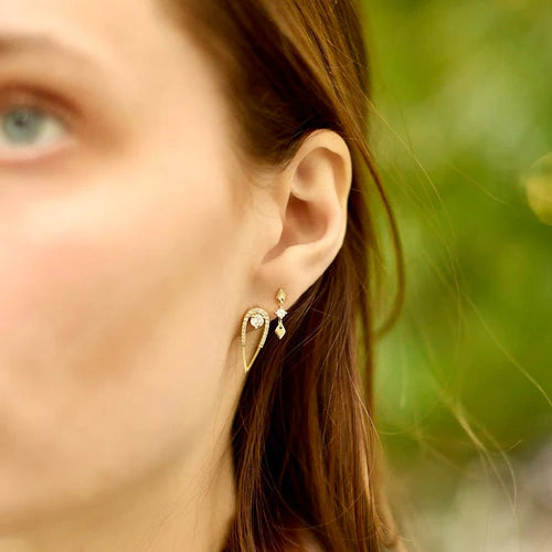 1 Diamond Shine Stud Earrings